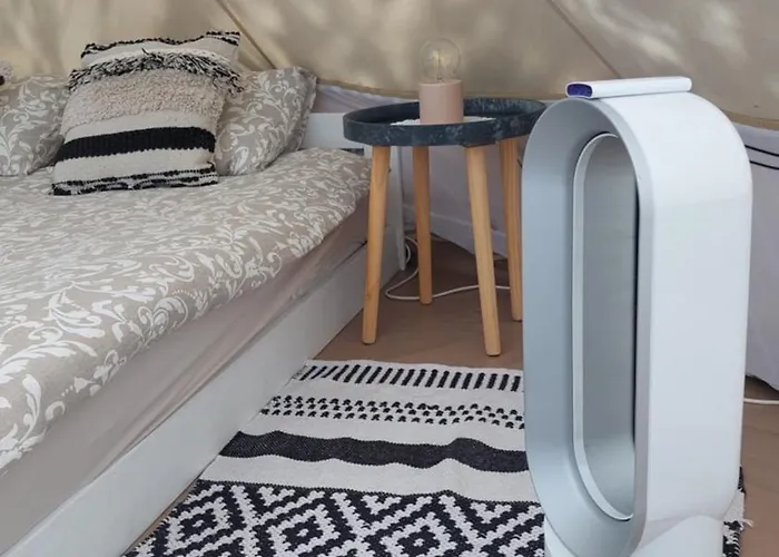 Jaagu Glaemping Suuremoisa (Saaremaa)